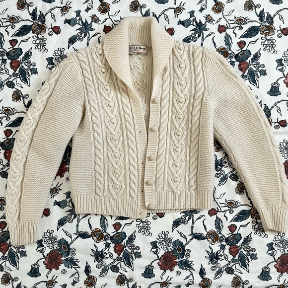 L.L. Bean Sweaters - L.L. Bean Vintage Cardigan